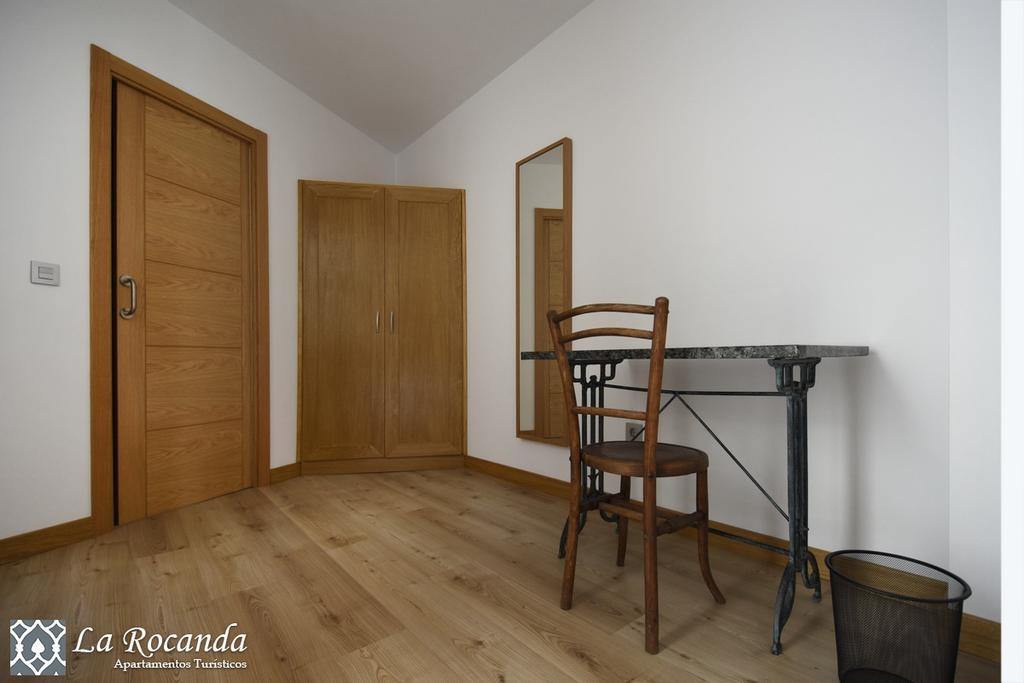 Apartamentos La Rocanda Coca Luaran gambar