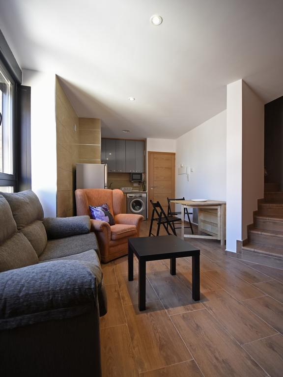 Apartamentos La Rocanda Coca Luaran gambar