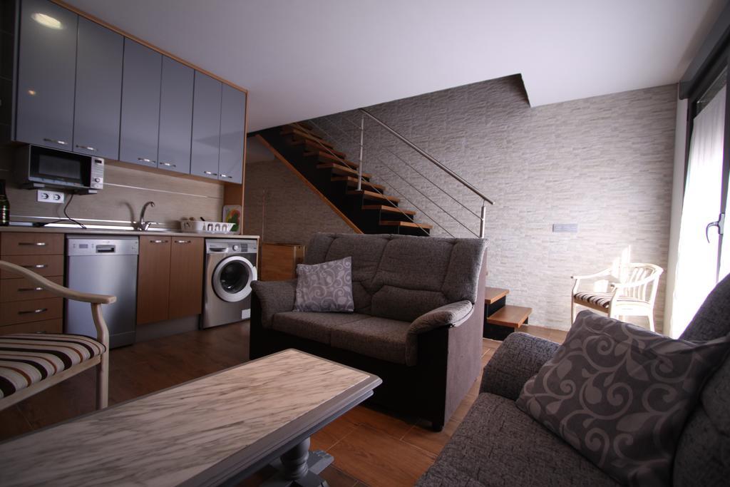 Apartamentos La Rocanda Coca Luaran gambar